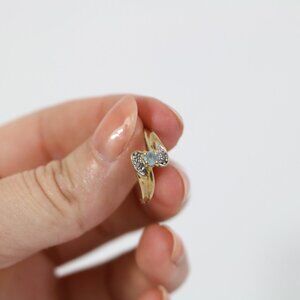 *10K Gold S Curve Ring